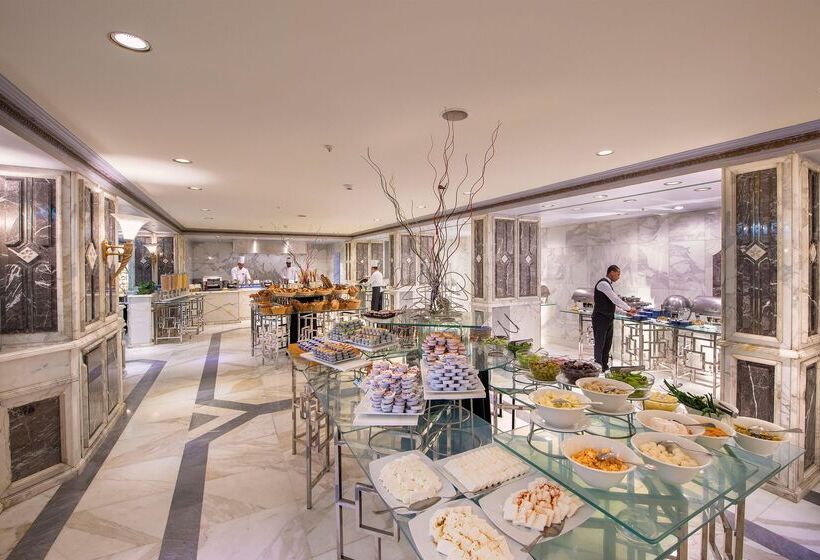 Sonesta St. George Hotel Convention Center