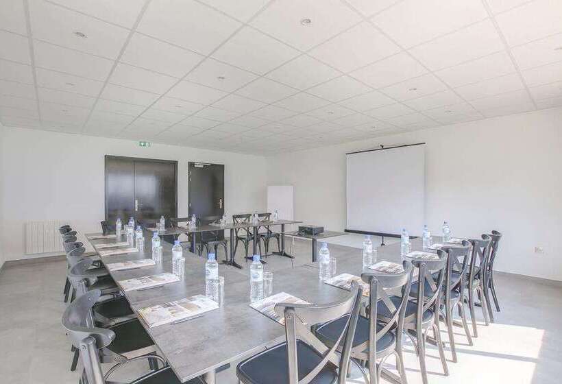 Brit Hotel Reims La Neuvillette