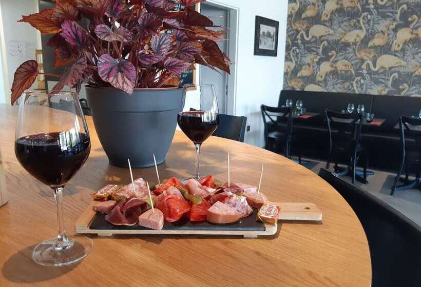 Brit Hotel Reims La Neuvillette