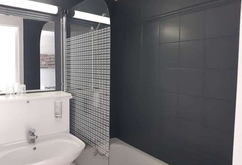 Brit Hotel Reims La Neuvillette