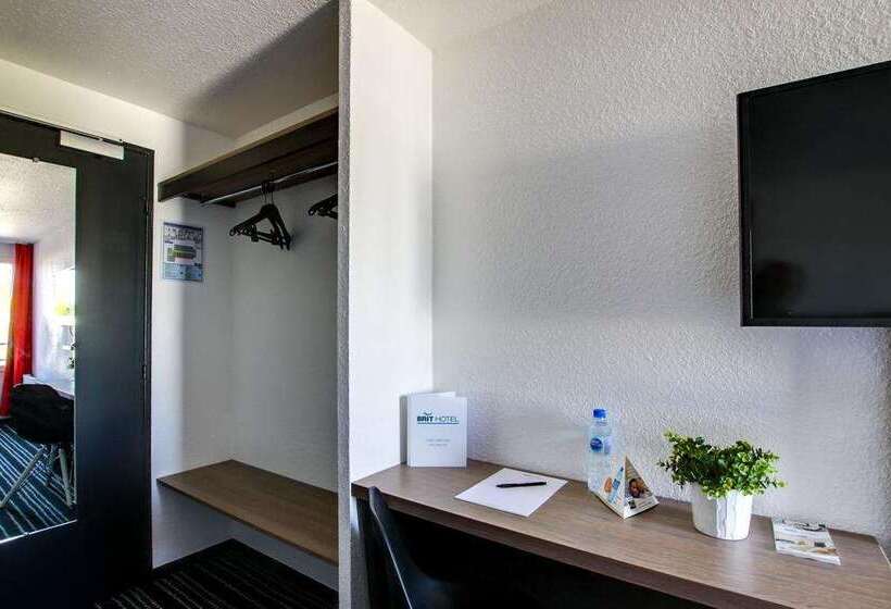 Brit Hotel Reims La Neuvillette