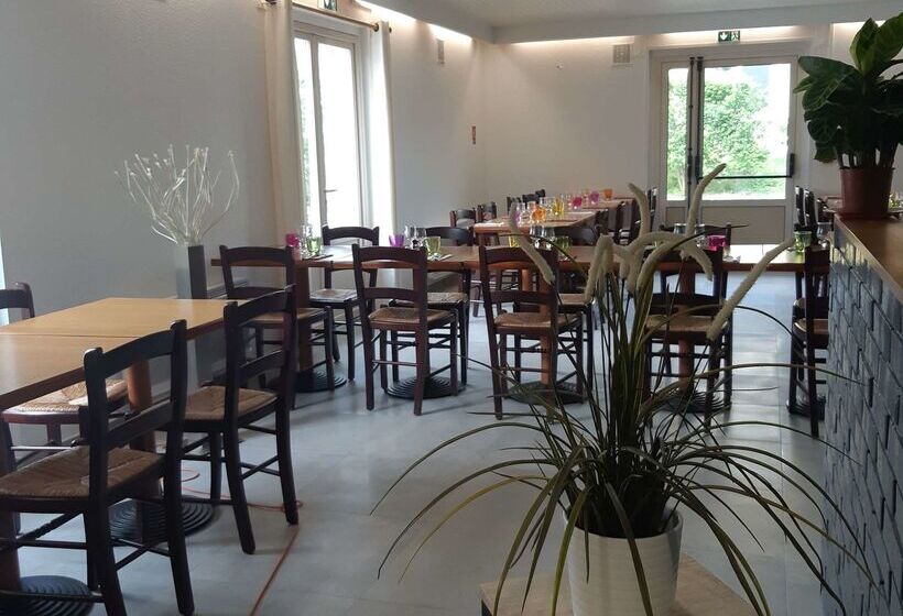 Brit Hotel Reims La Neuvillette