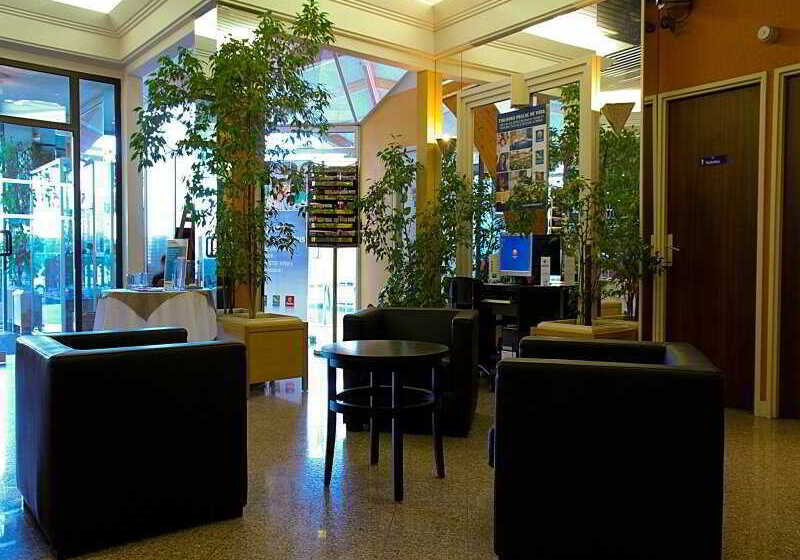 Comfort Hotel Toulouse Sud