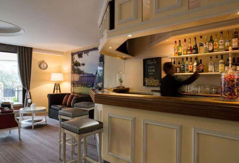 ホテル Albert 1er