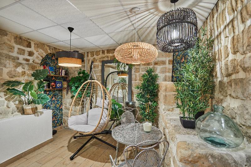 ホテル Berne Opera