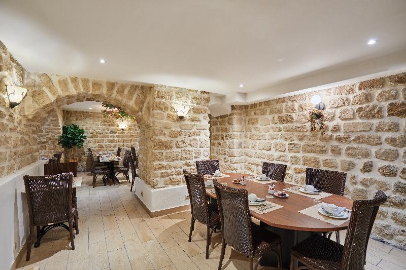 ホテル Berne Opera