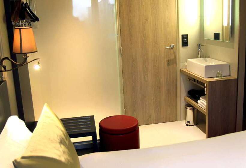 ホテル Best Western Le Montmartre – Saint Pierre