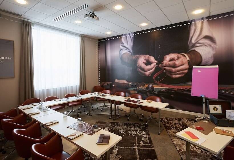 هتل Best Western Plus Paris Saclay