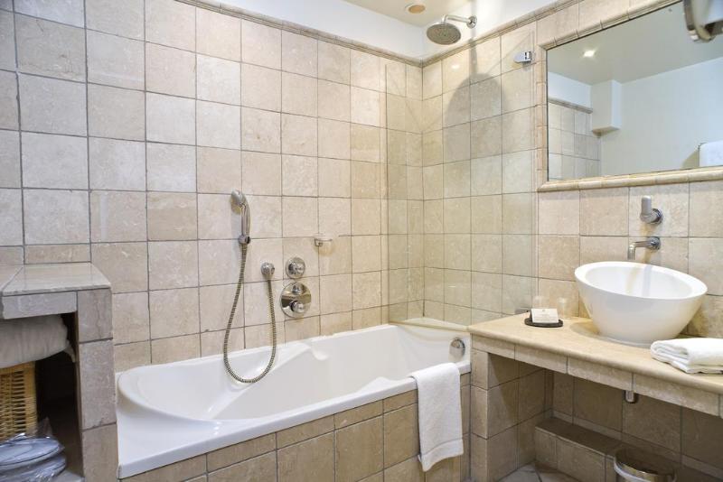 Отель Maison Bérard Hôtel Restaurant Spa