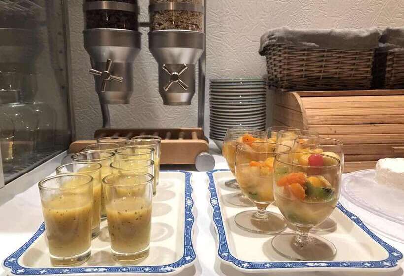 Brit Hotel Aux Sacres Reims Centre