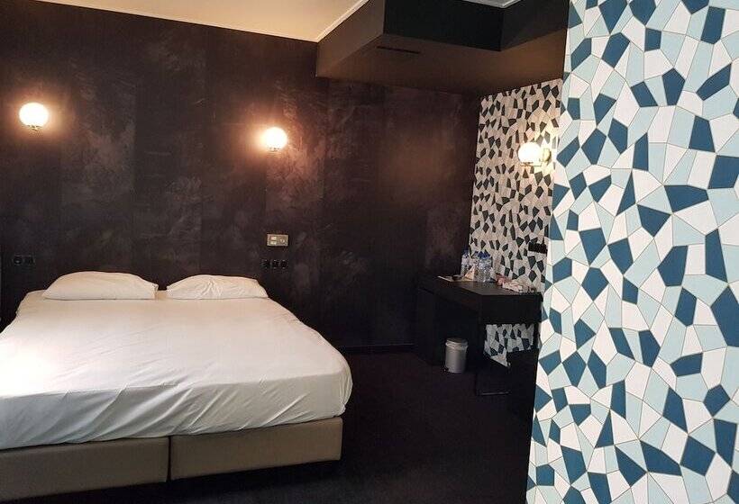 Brit Hotel Aux Sacres Reims Centre