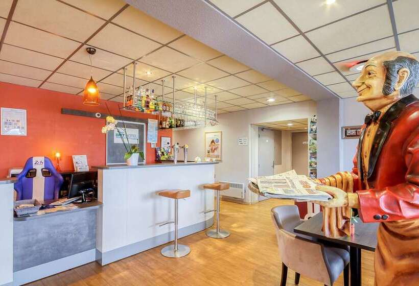 Brit Hotel Les Evens