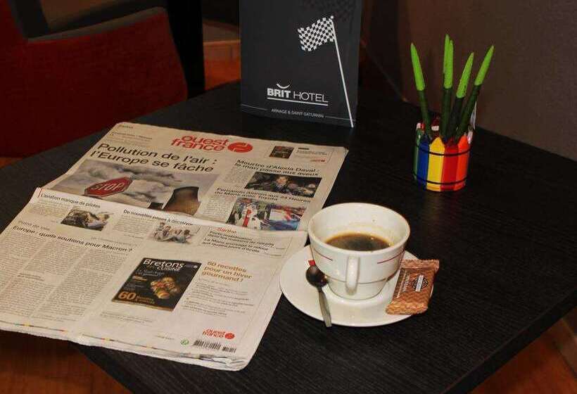 Brit Hotel Les Evens