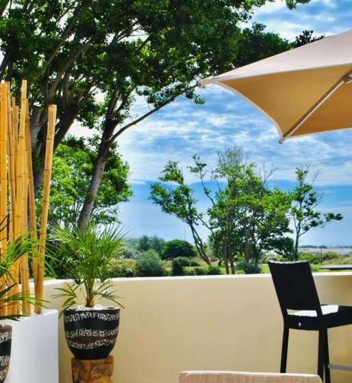 Отель Capao Beach