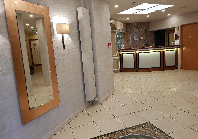 ホテル Champerret Elysees