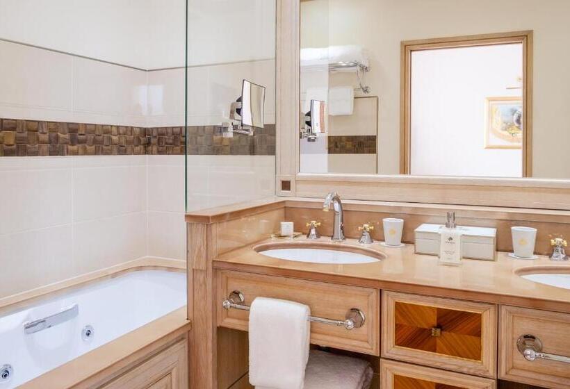 호텔 Airelles Château De La Messardière