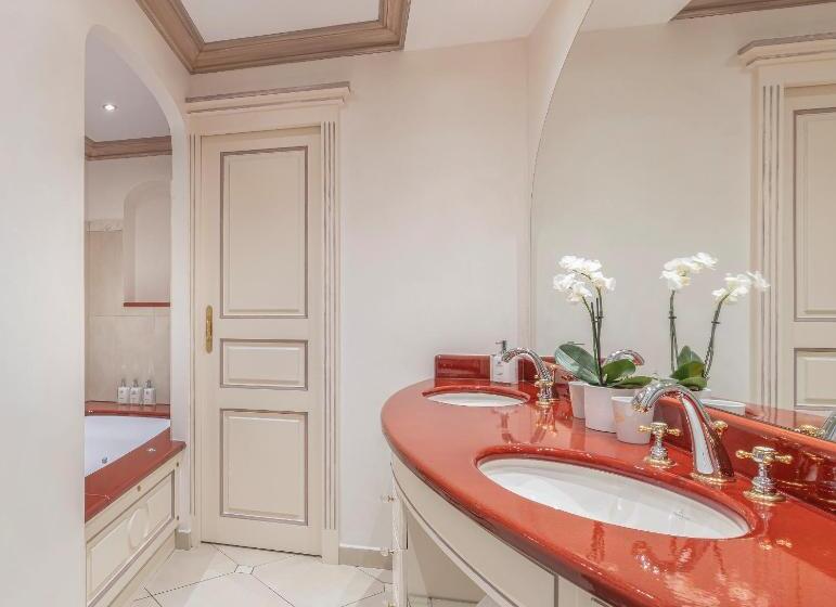 호텔 Airelles Château De La Messardière