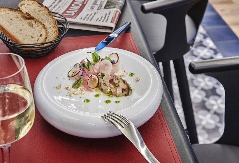 בית מלון כפרי Chateau Saintjean, Relais & Chateaux