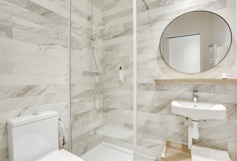 בית מלון כפרי Courseine