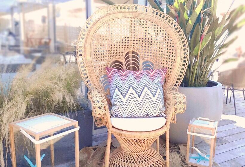 בית מלון כפרי Croisette Beach Cannes  Mgallery