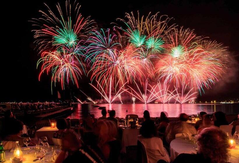 בית מלון כפרי Croisette Beach Cannes  Mgallery