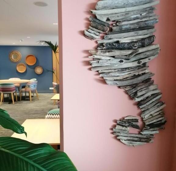 בית מלון כפרי Croisette Beach Cannes  Mgallery