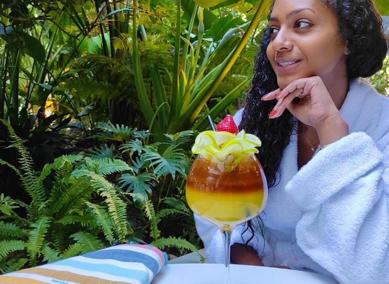 בית מלון כפרי Croisette Beach Cannes  Mgallery