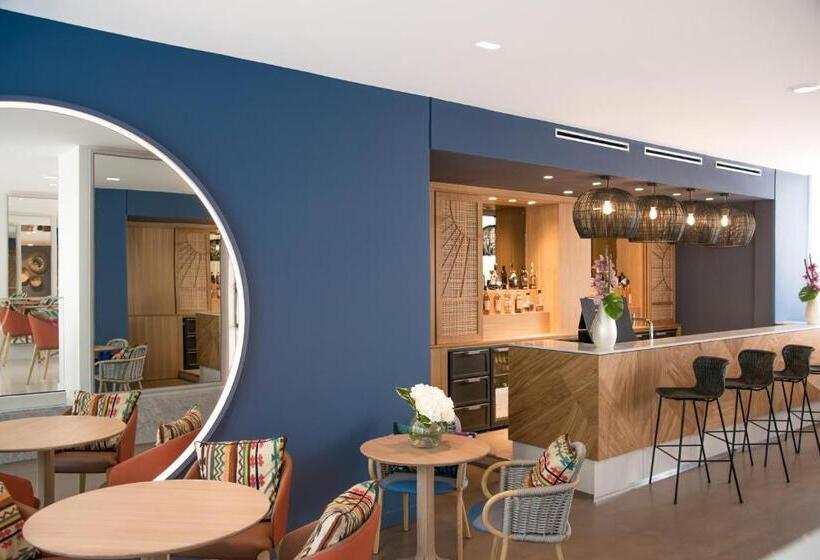 בית מלון כפרי Croisette Beach Cannes  Mgallery