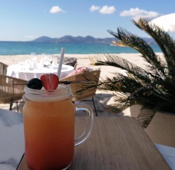 בית מלון כפרי Croisette Beach Cannes  Mgallery