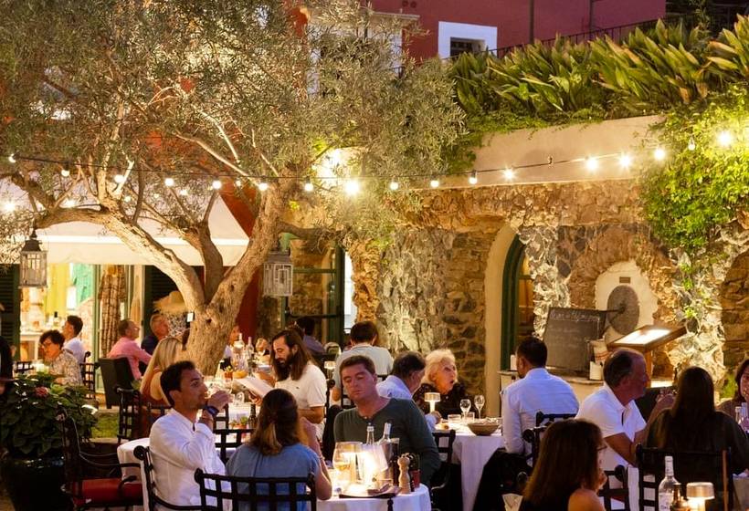 酒店 Demeure Castel Brando Hôtel & Spa