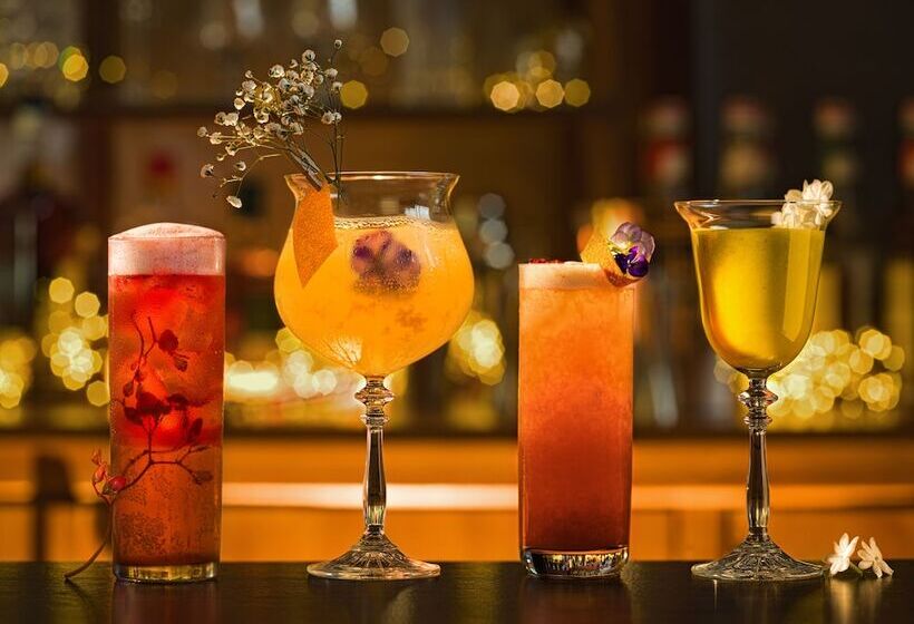 Отель Disneyland®