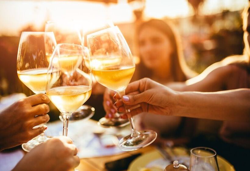 فندق Domaine De Rochebois & Spa Nuxe