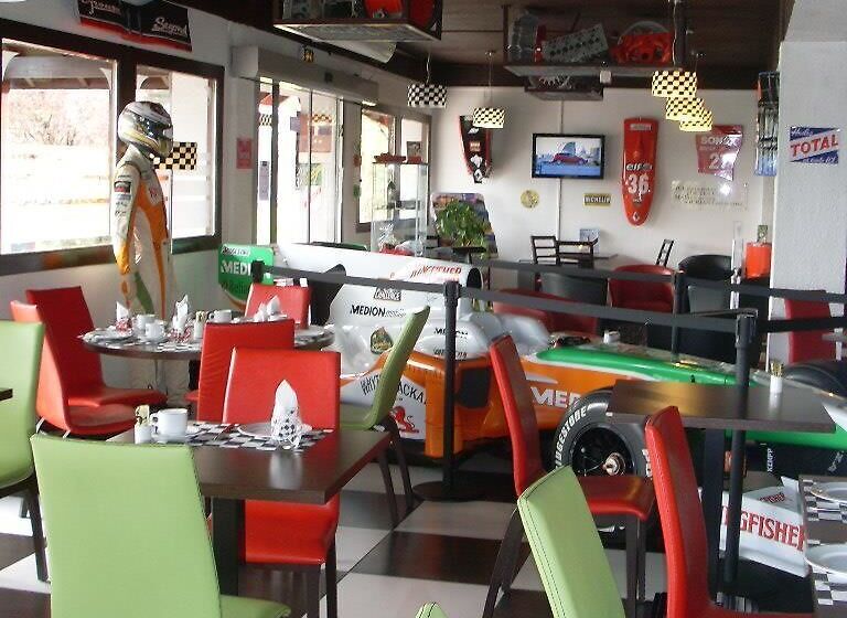 Enzo Hotels Vierzon By Kyriad Direct