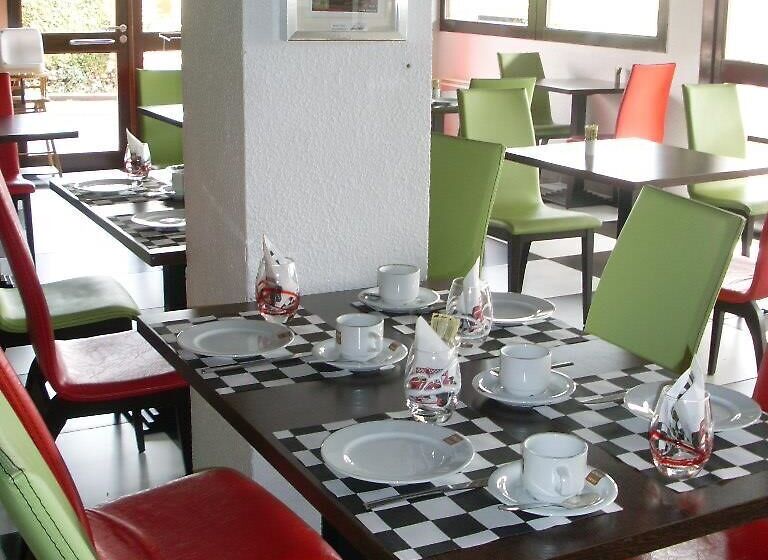 Enzo Hotels Vierzon By Kyriad Direct