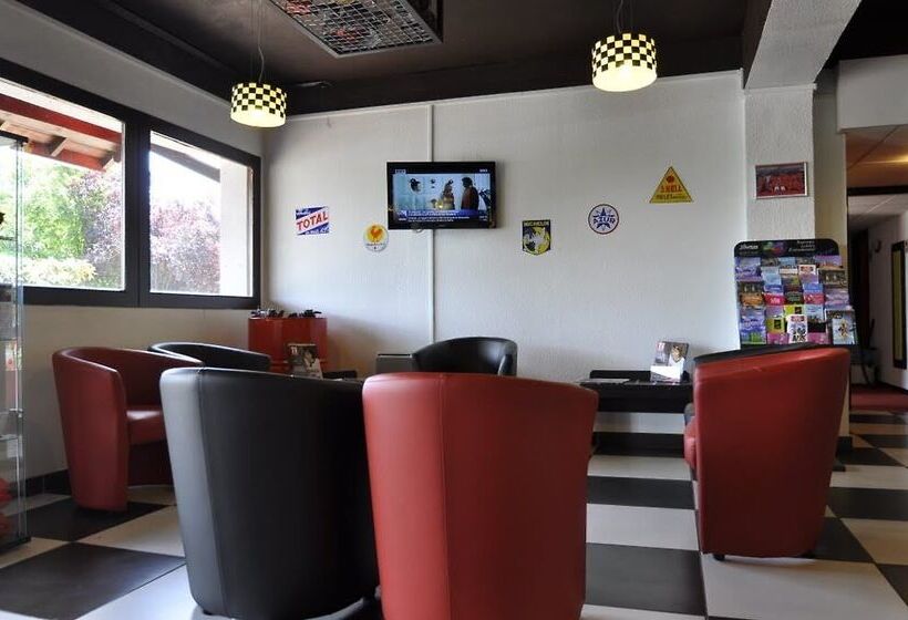 Enzo Hotels Vierzon By Kyriad Direct