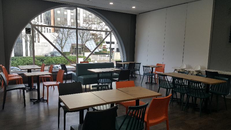 בית מלון כפרי F1 Cergy