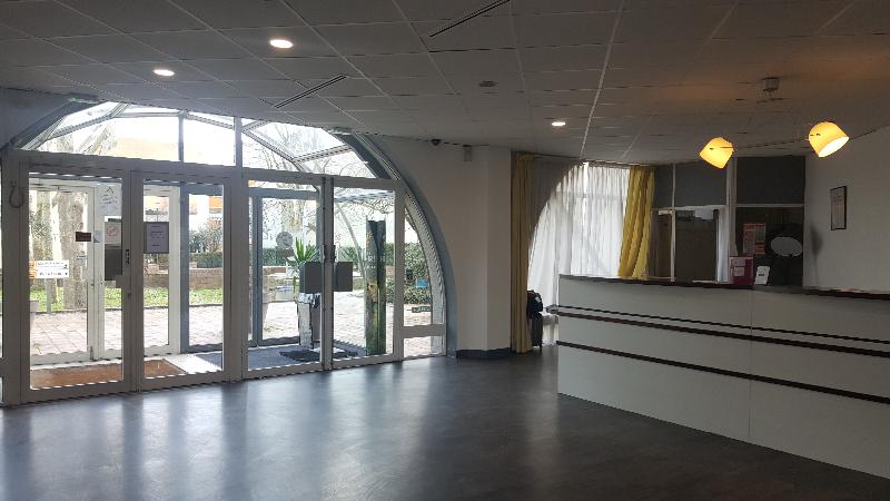 בית מלון כפרי F1 Cergy