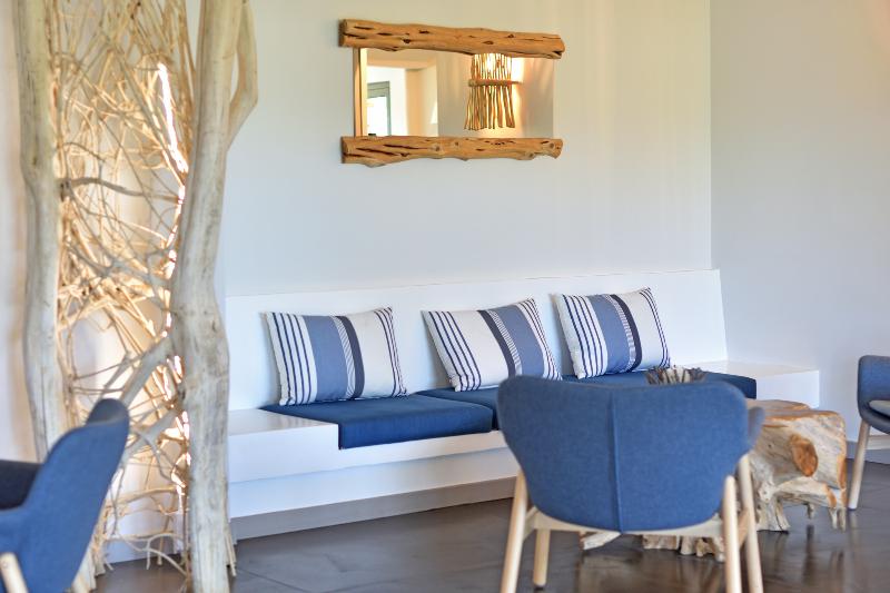 هتل Golfe Hôtel Porto Vecchio