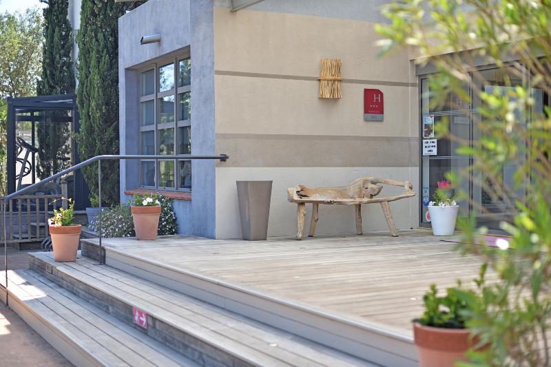 هتل Golfe Hôtel Porto Vecchio