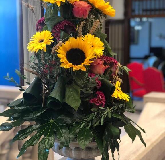 هتل Grand Hôtel D Espagne