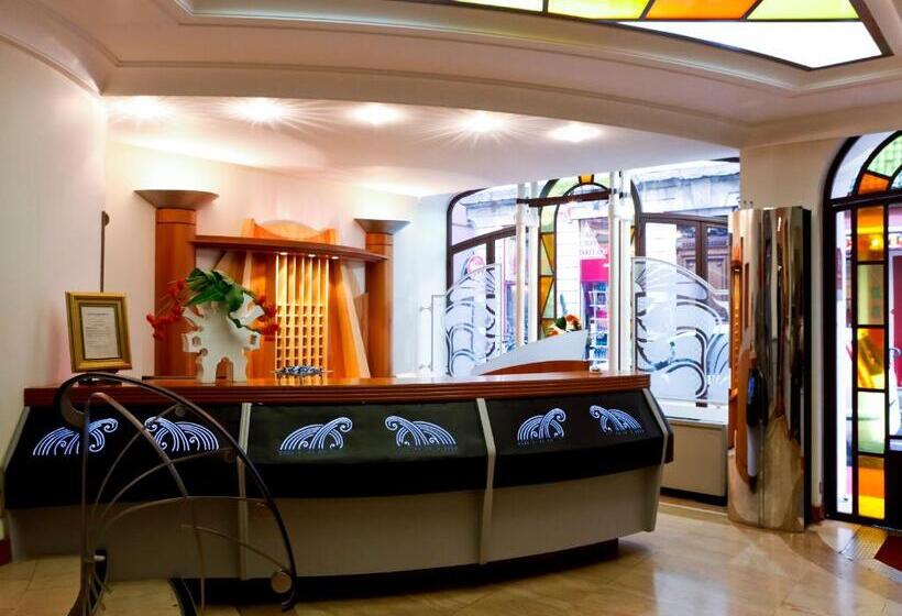 Grand Hotel Des Terreaux