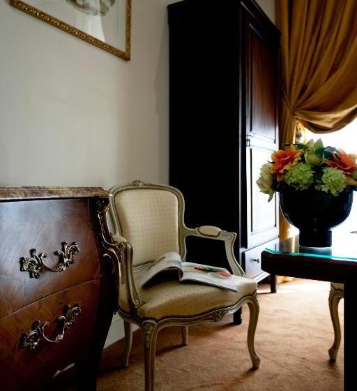 Grand Hotel Des Terreaux