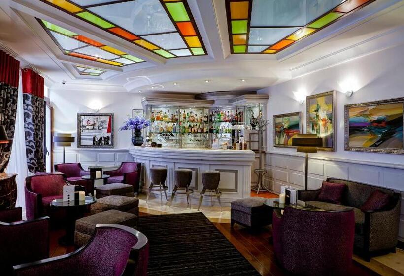 Grand Hotel Des Terreaux