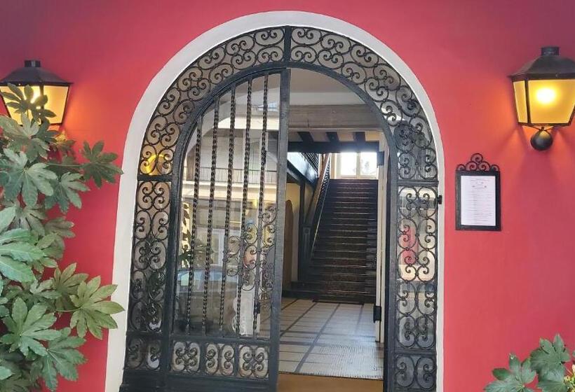 호텔 Grand Hôtel De La Poste