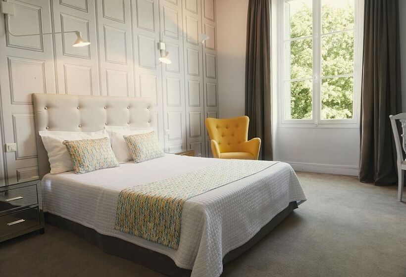 ホテル Hôtel Bristol Pau