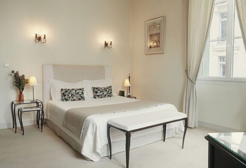 ホテル Hôtel Bristol Pau