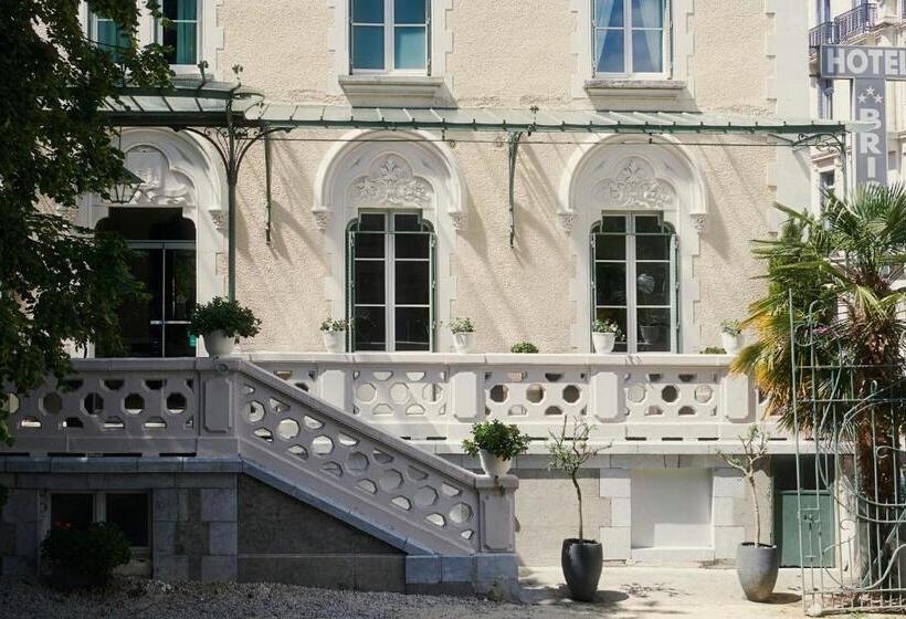 ホテル Hôtel Bristol Pau