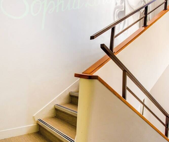 호텔 Hôtel California