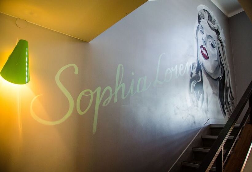 호텔 Hôtel California