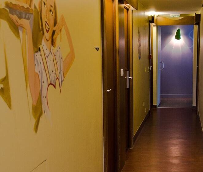 호텔 Hôtel California